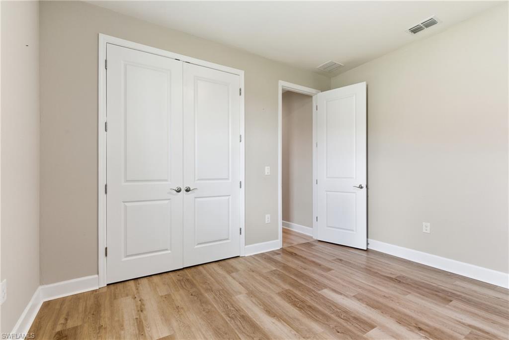 2055 Grove DR, NAPLES