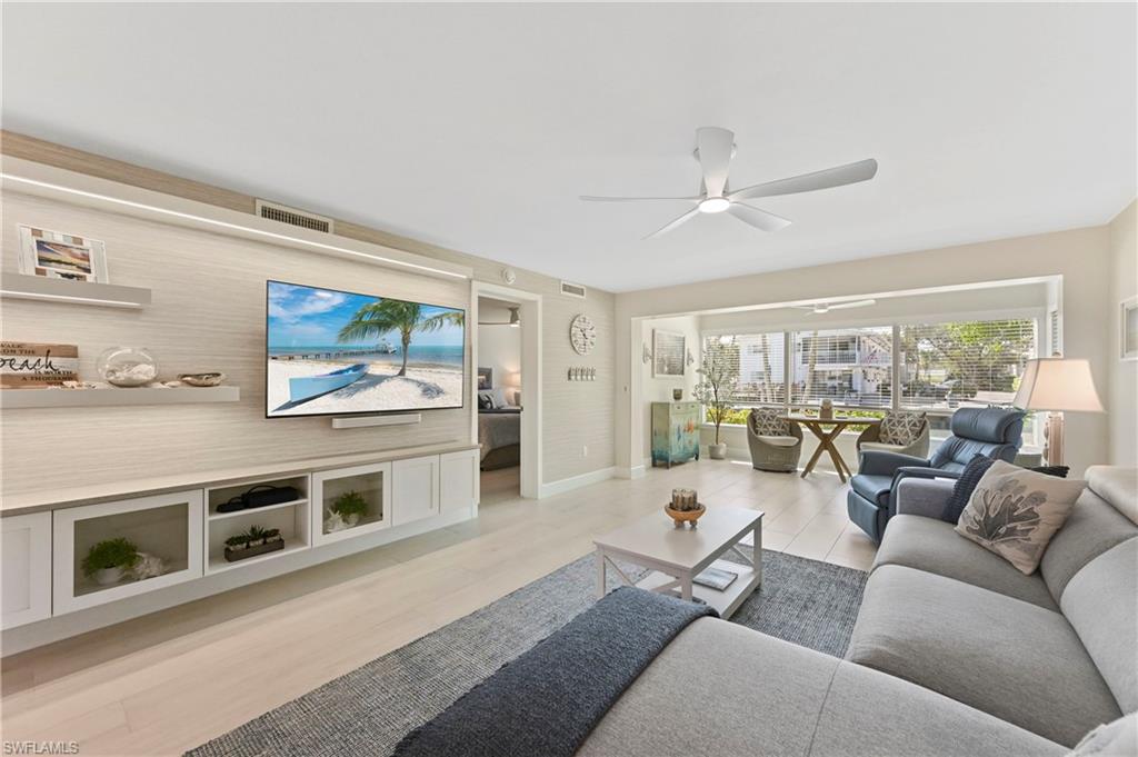 1686 Blue Point AVE # B5