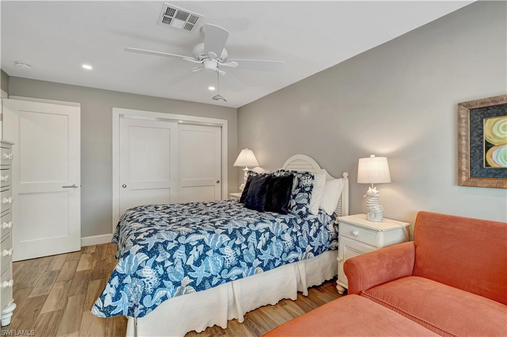 300 Palm DR # 402, NAPLES Unit: 402