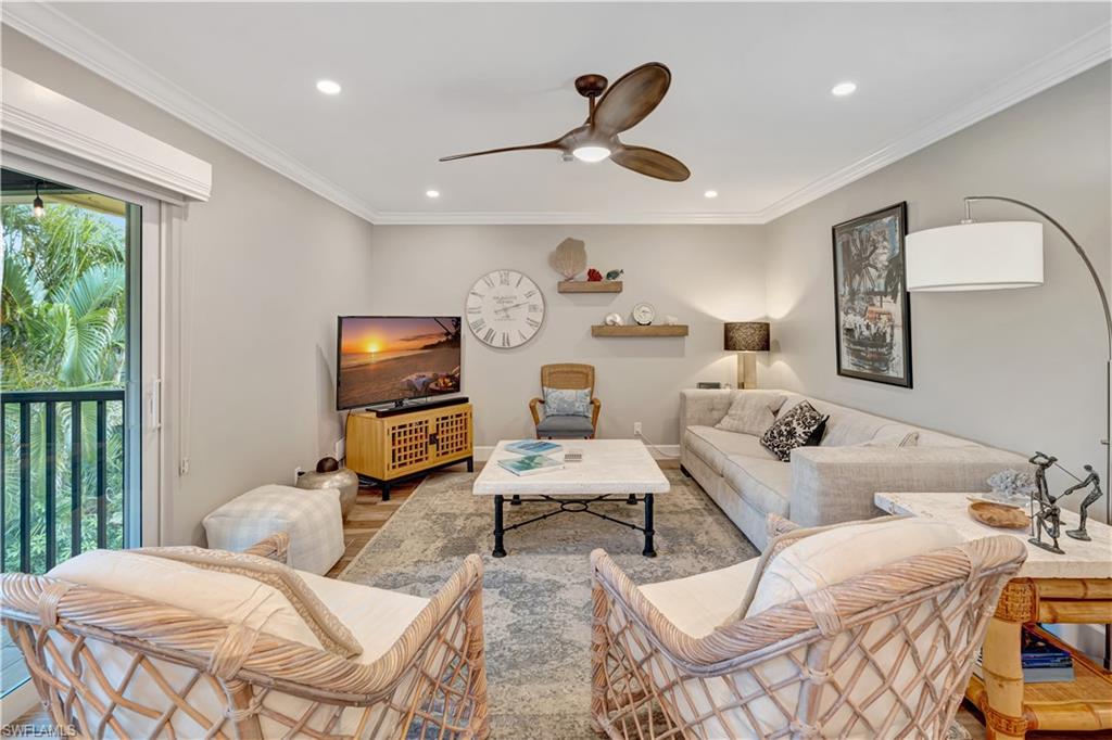 300 Palm DR # 402, NAPLES Unit: 402