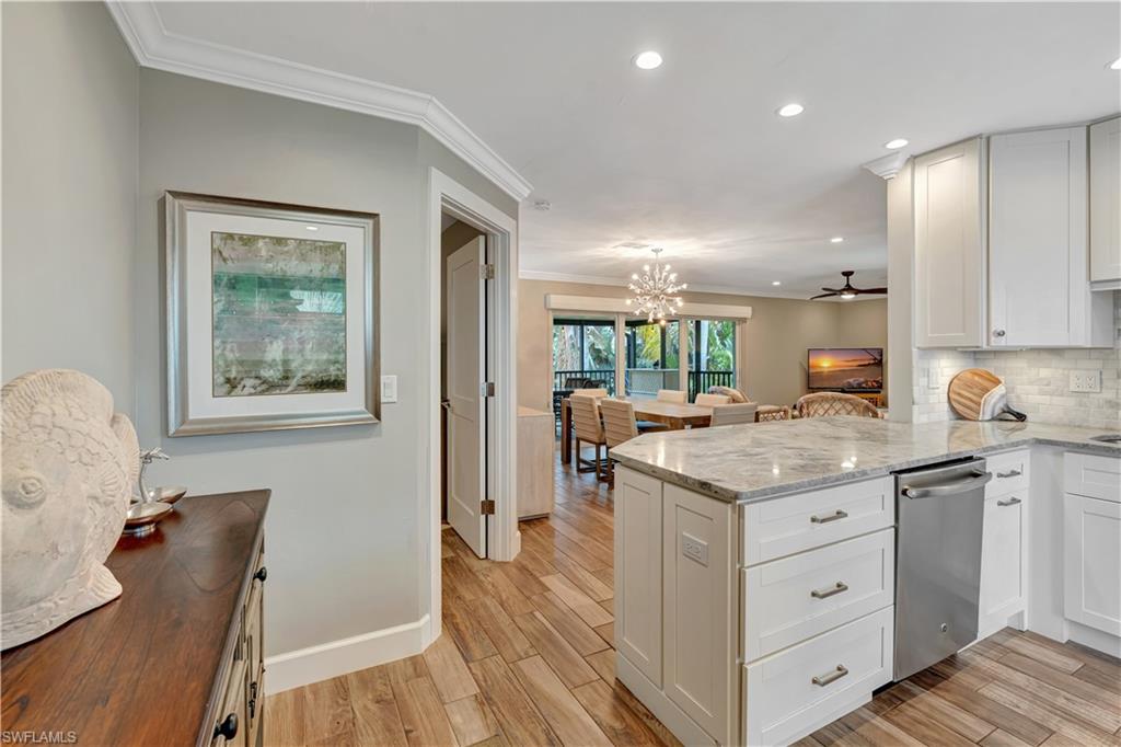 300 Palm DR # 402, NAPLES Unit: 402