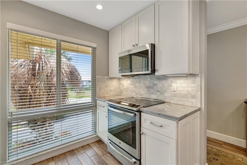 300 Palm DR # 402, NAPLES Unit: 402