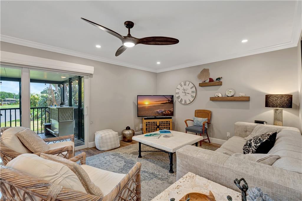 300 Palm DR # 402, NAPLES Unit: 402