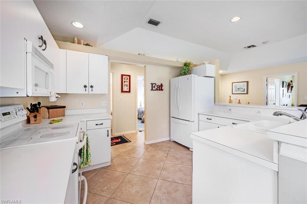 736 Charlemagne BLVD, NAPLES