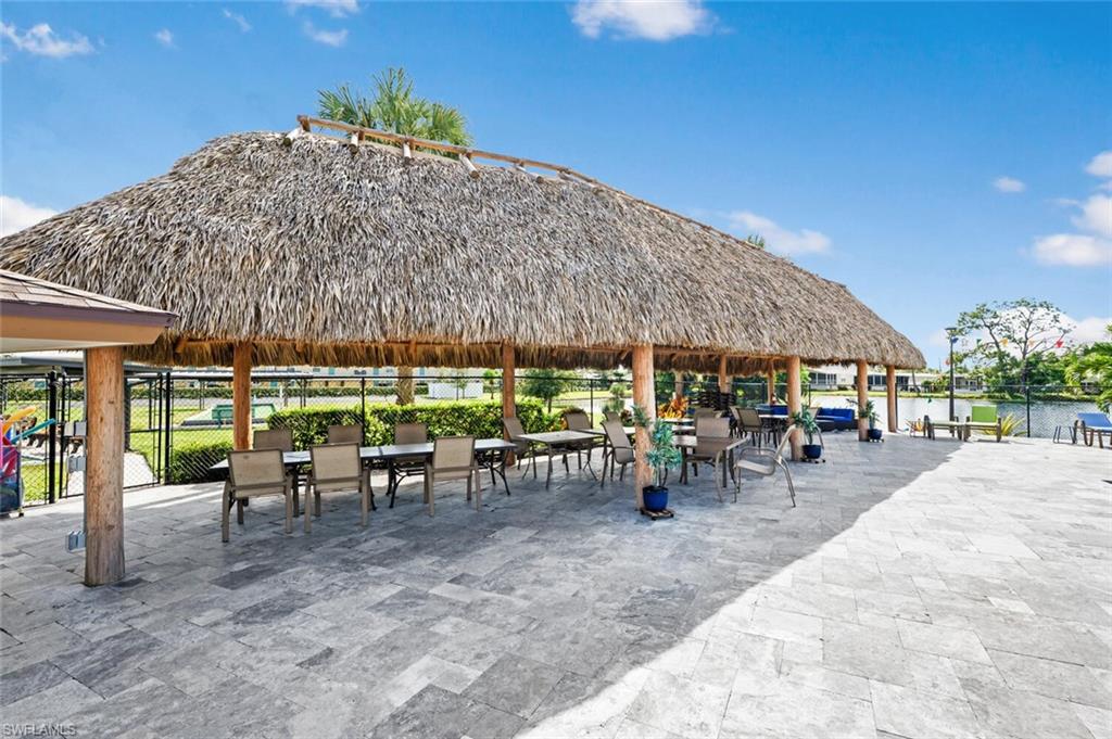 736 Charlemagne BLVD, NAPLES