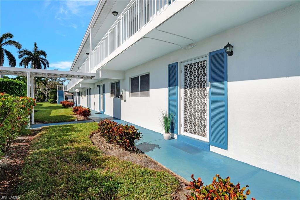 750 Mooring Line DR # 105, NAPLES Unit: 105