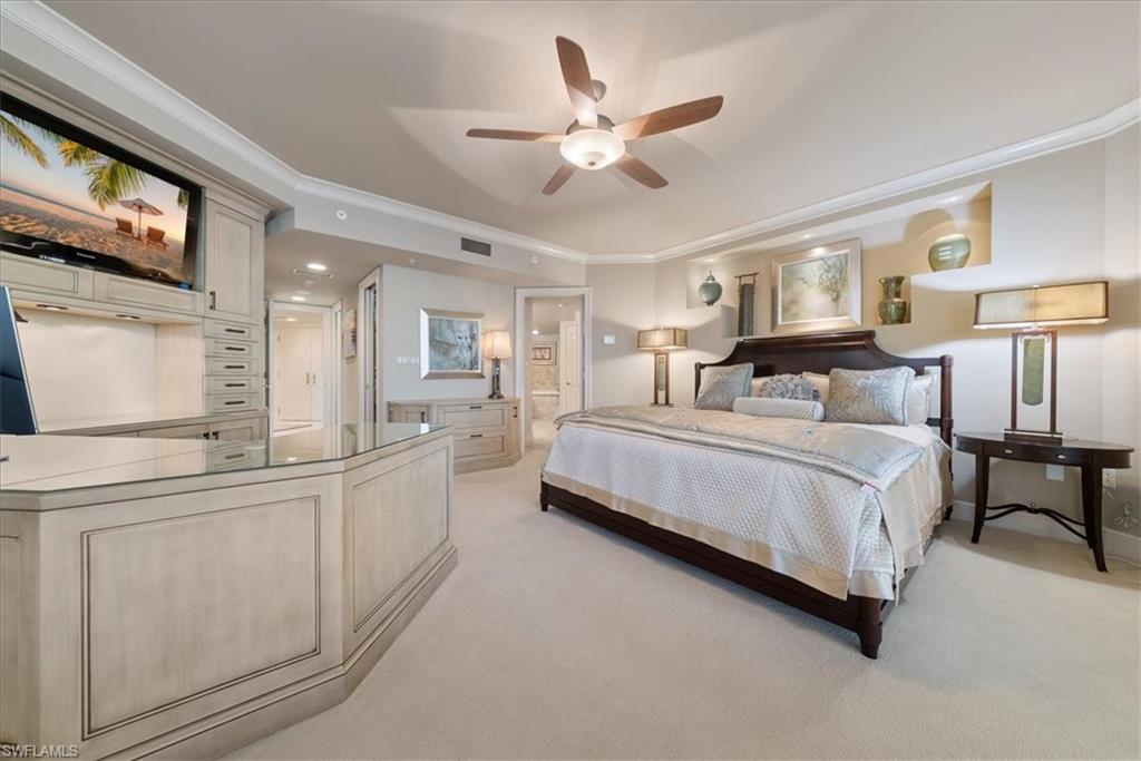 4021 Gulf Shore BLVD N # 1706, NAPLES Unit: 1706