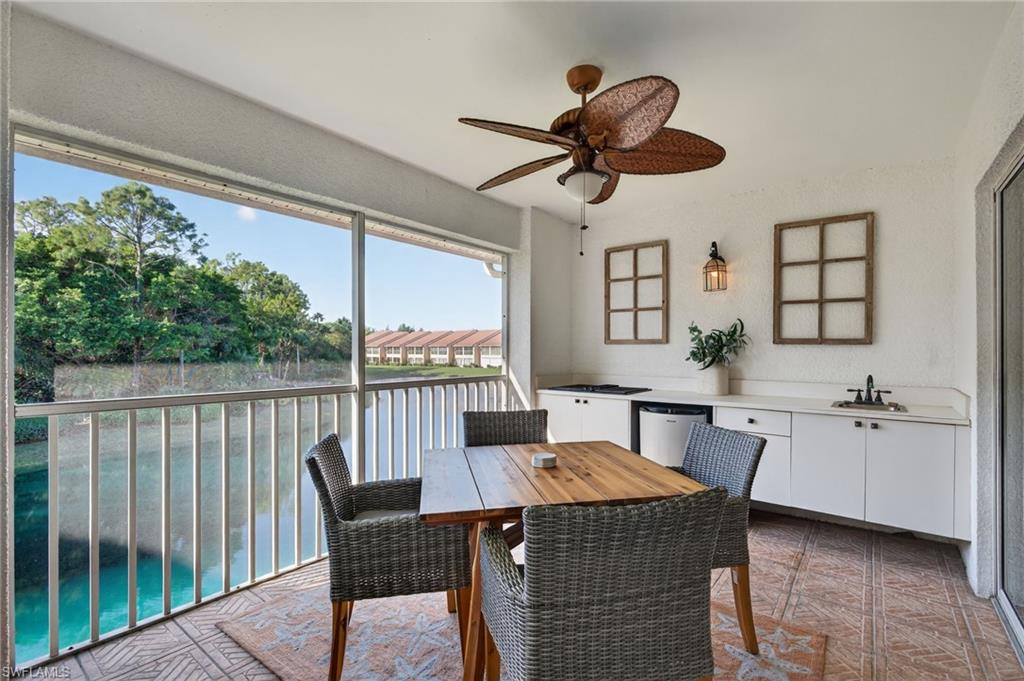 2100 Cascades DR # 4904, NAPLES Unit: 4904