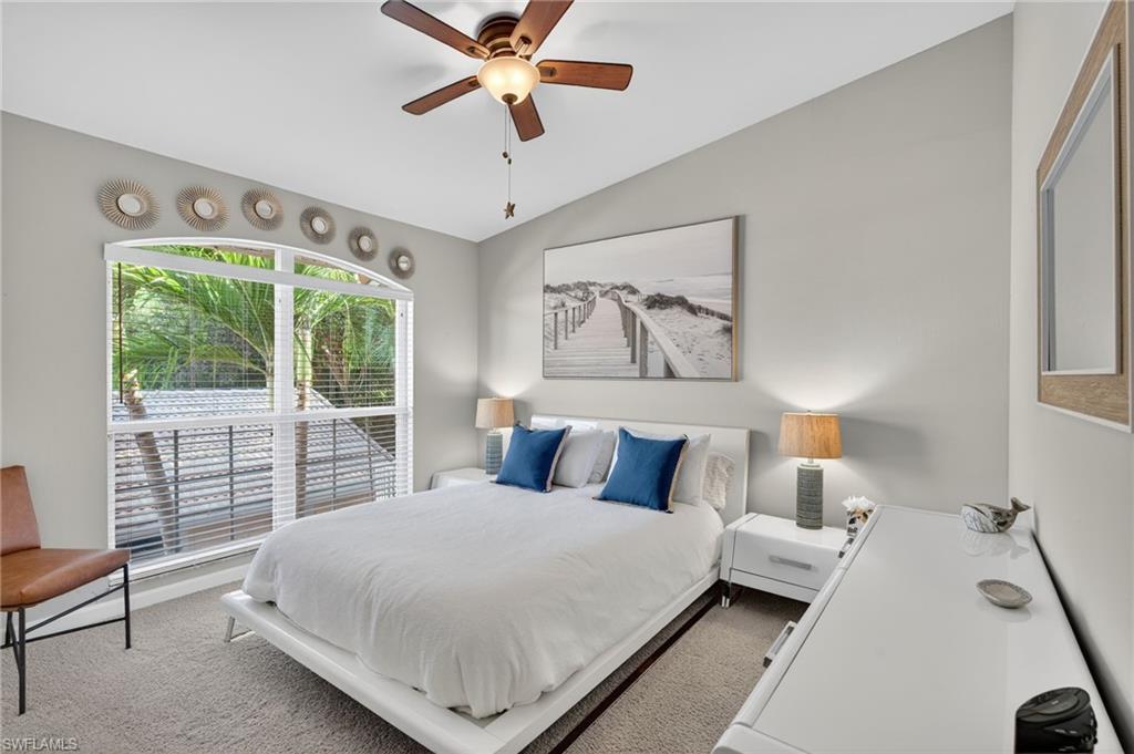 2100 Cascades DR # 4904, NAPLES Unit: 4904