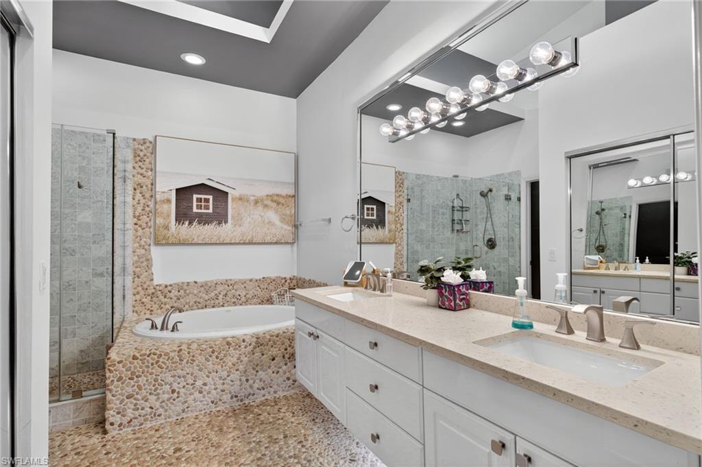 2100 Cascades DR # 4904, NAPLES Unit: 4904