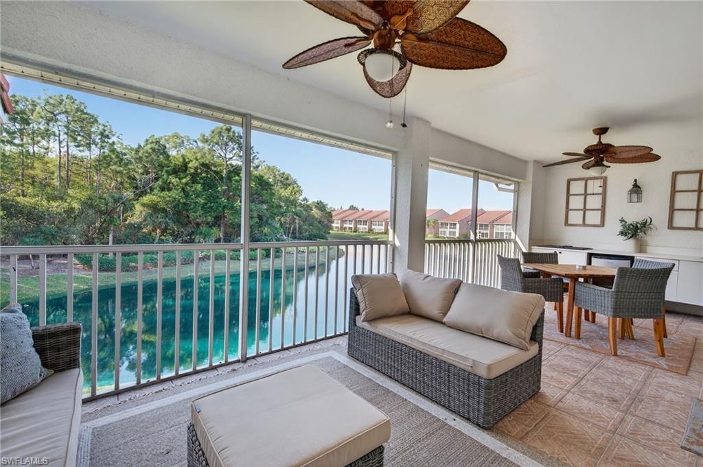 2100 Cascades DR # 4904, NAPLES Unit: 4904