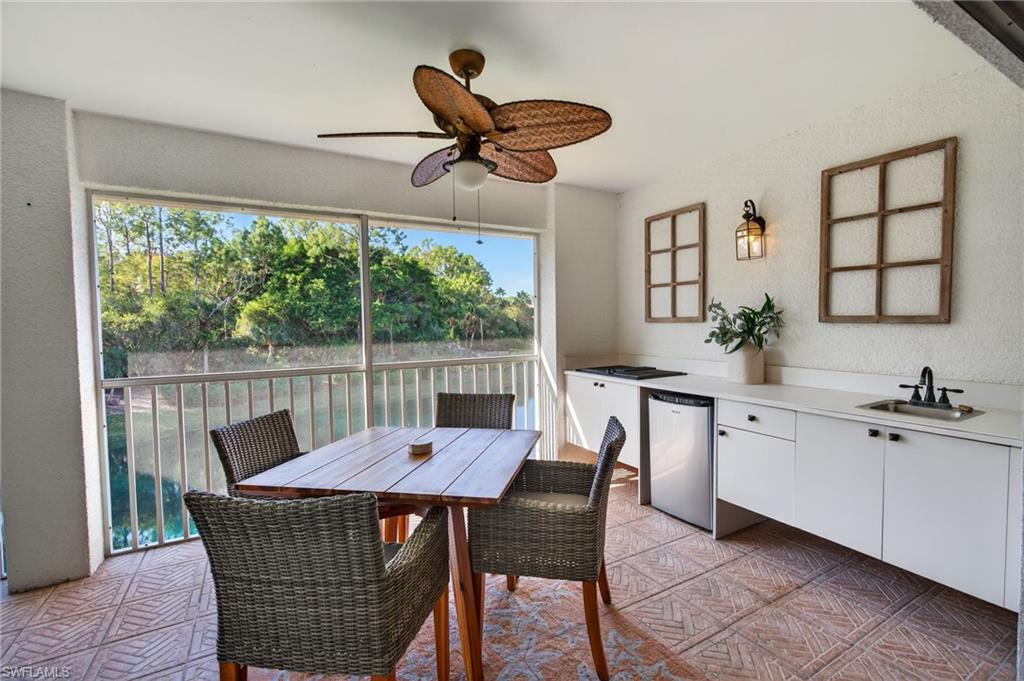 2100 Cascades DR # 4904, NAPLES Unit: 4904