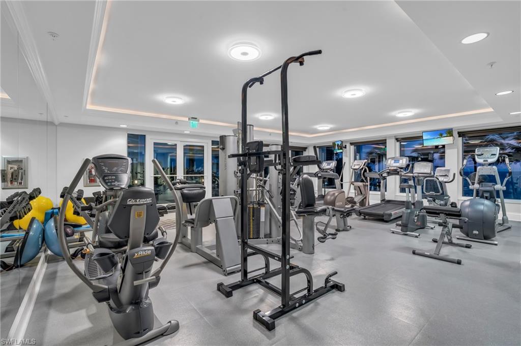 9235 Gulf Shore DR # 01, NAPLES Unit: PH-01