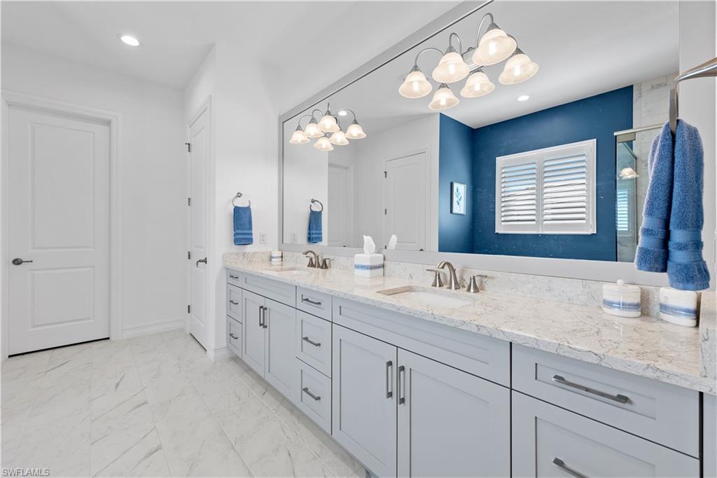 14265 Laguna Springs LN, NAPLES