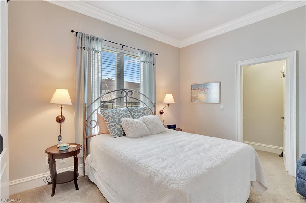 1380 Marlin DR, NAPLES