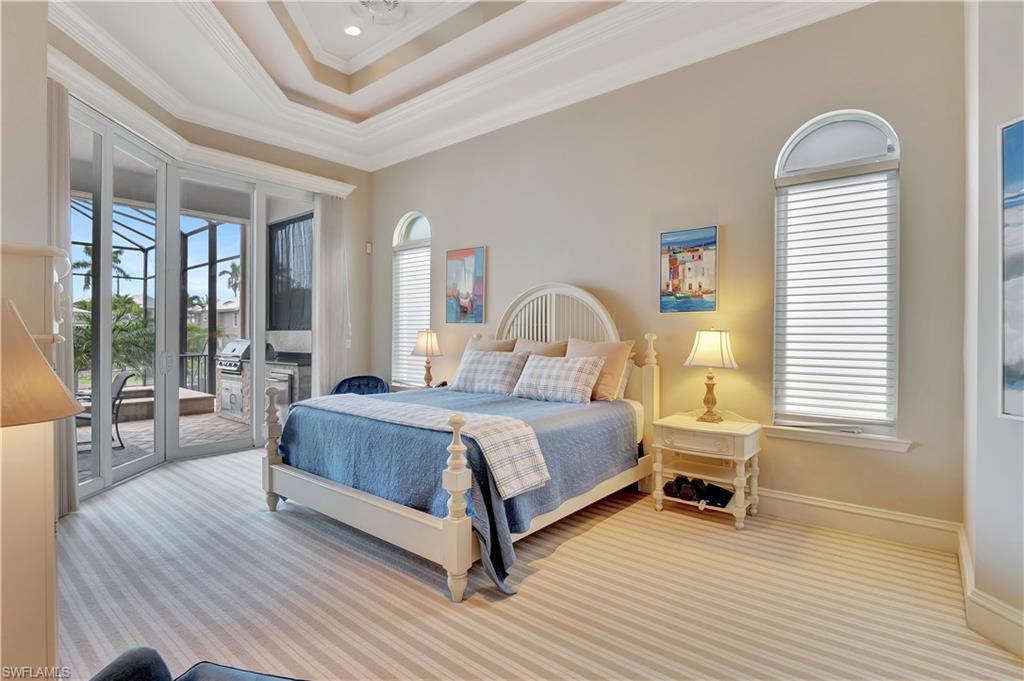 1380 Marlin DR, NAPLES