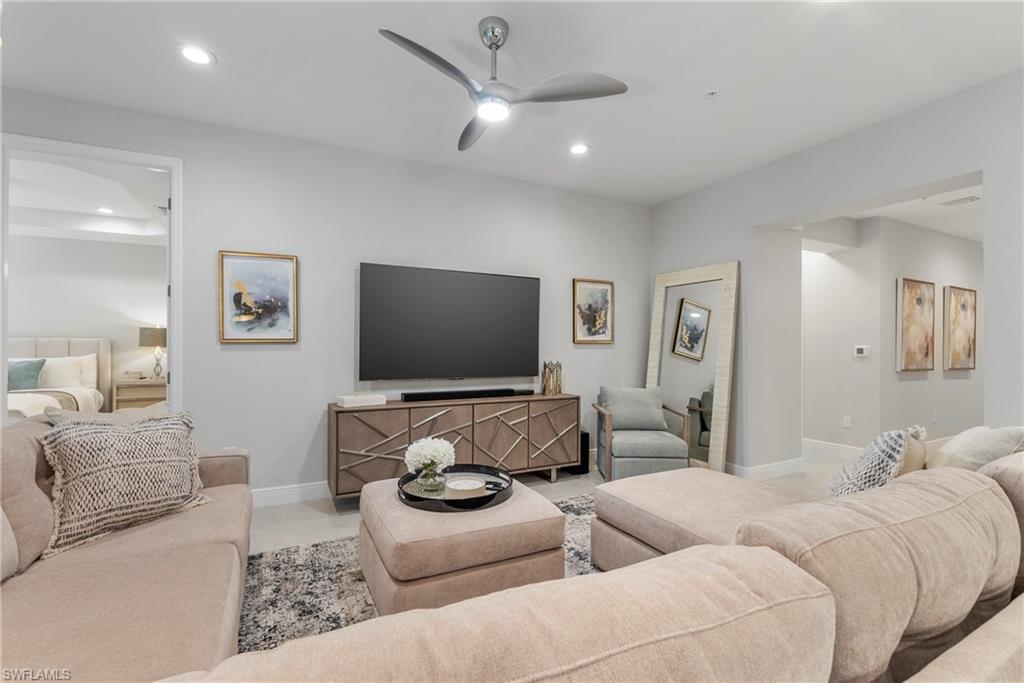 2640 Seychelles CIR # 2802, NAPLES Unit: 2802