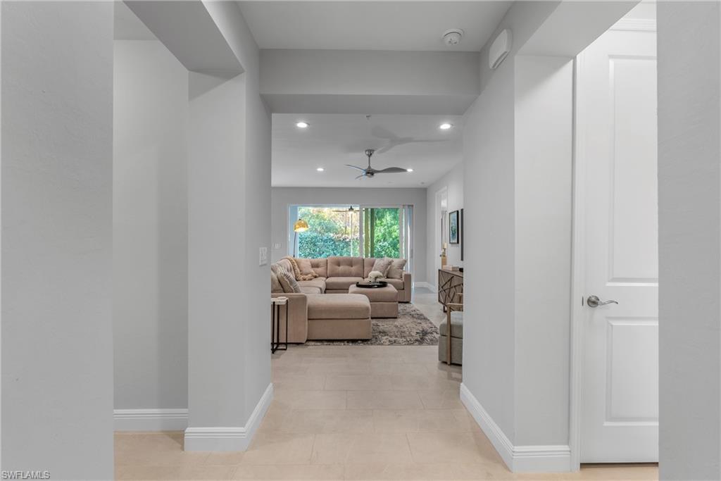 2640 Seychelles CIR # 2802, NAPLES Unit: 2802