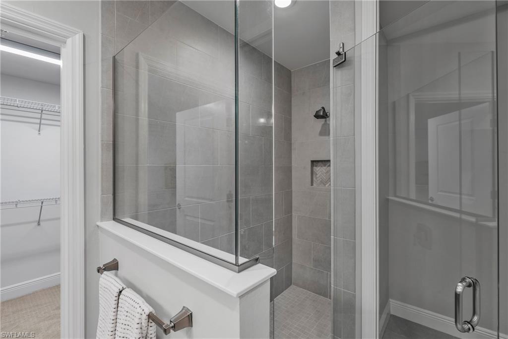 2640 Seychelles CIR # 2802, NAPLES Unit: 2802