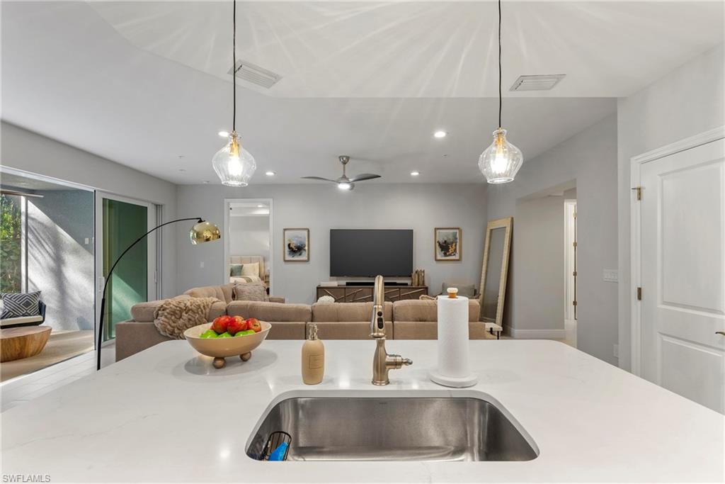 2640 Seychelles CIR # 2802, NAPLES Unit: 2802