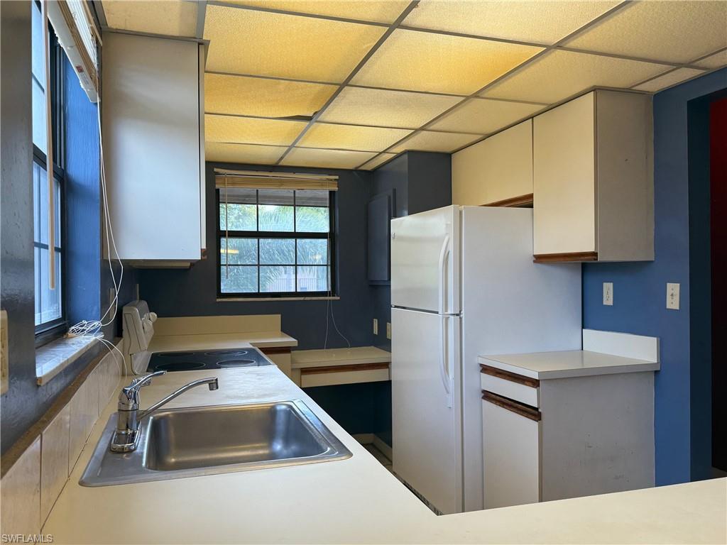 5365 Treetops DR # S206, NAPLES Unit: S206