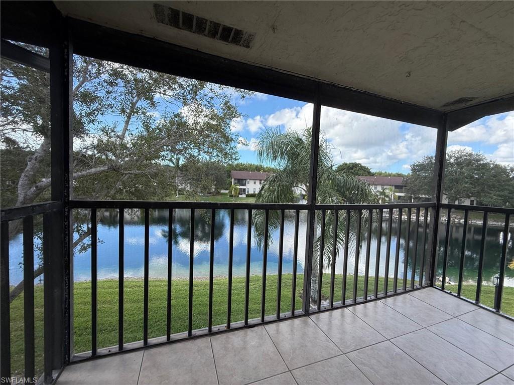 5365 Treetops DR # S206, NAPLES Unit: S206