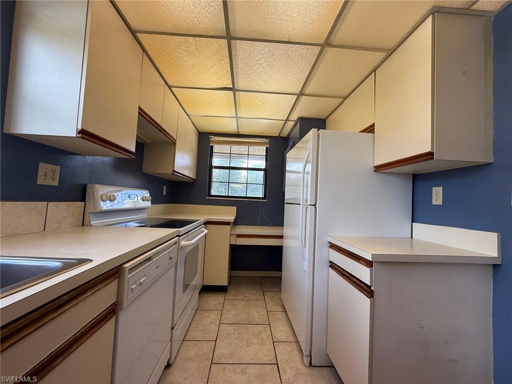 5365 Treetops DR # S206, NAPLES Unit: S206