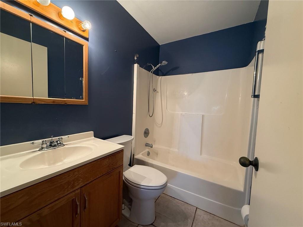 5365 Treetops DR # S206, NAPLES Unit: S206