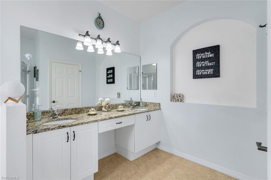 15239 Summit Place CIR # 246, NAPLES Unit: 246