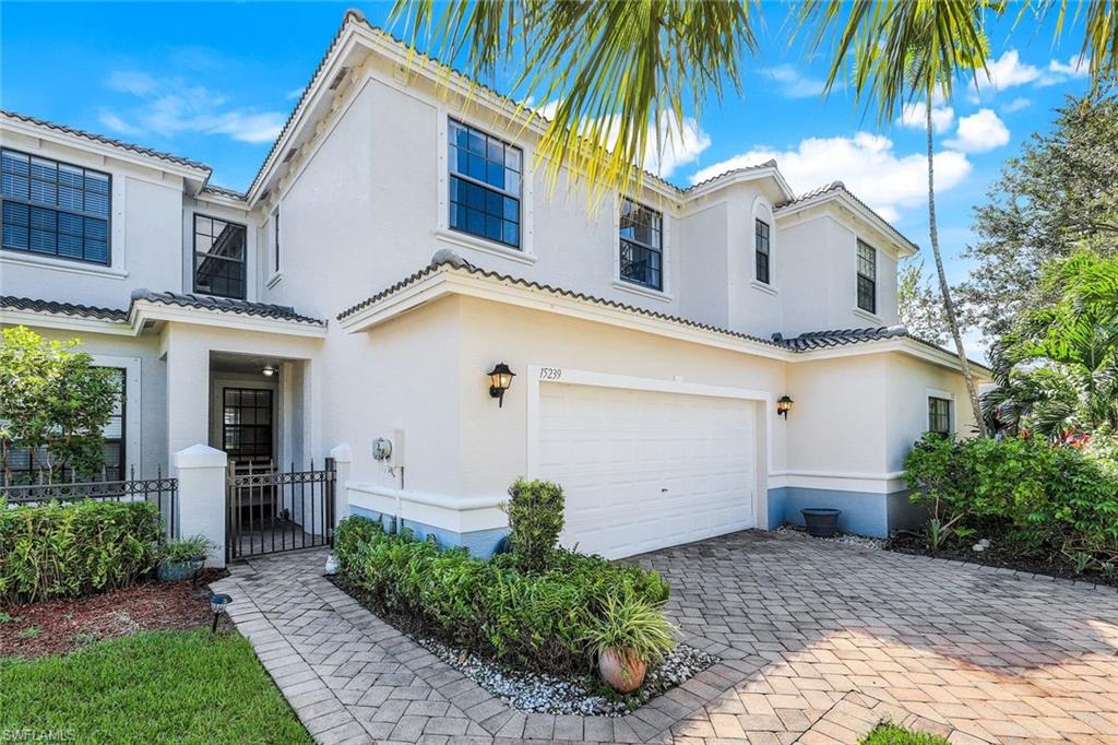 15239 Summit Place CIR # 246, NAPLES Unit: 246