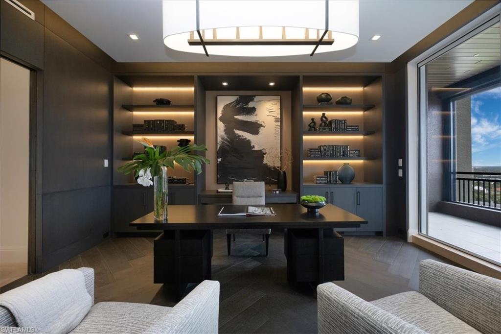 81 Seagate DR, NAPLES Unit: PH20