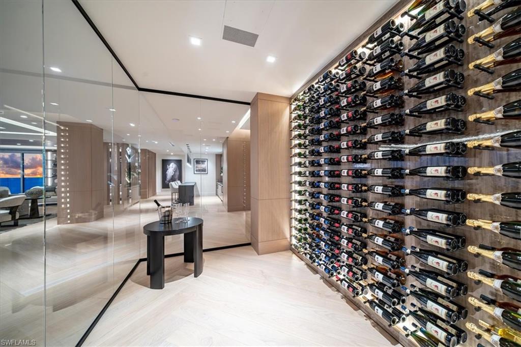 81 Seagate DR, NAPLES Unit: PH20