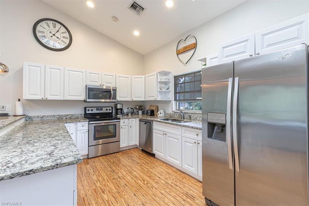 3618 Cottage Club LN, NAPLES