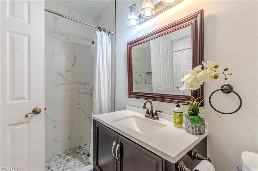 3618 Cottage Club LN, NAPLES