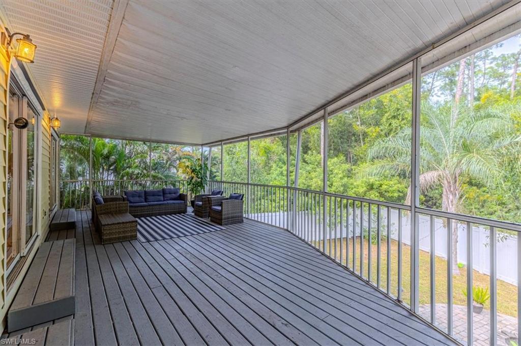 3618 Cottage Club LN, NAPLES