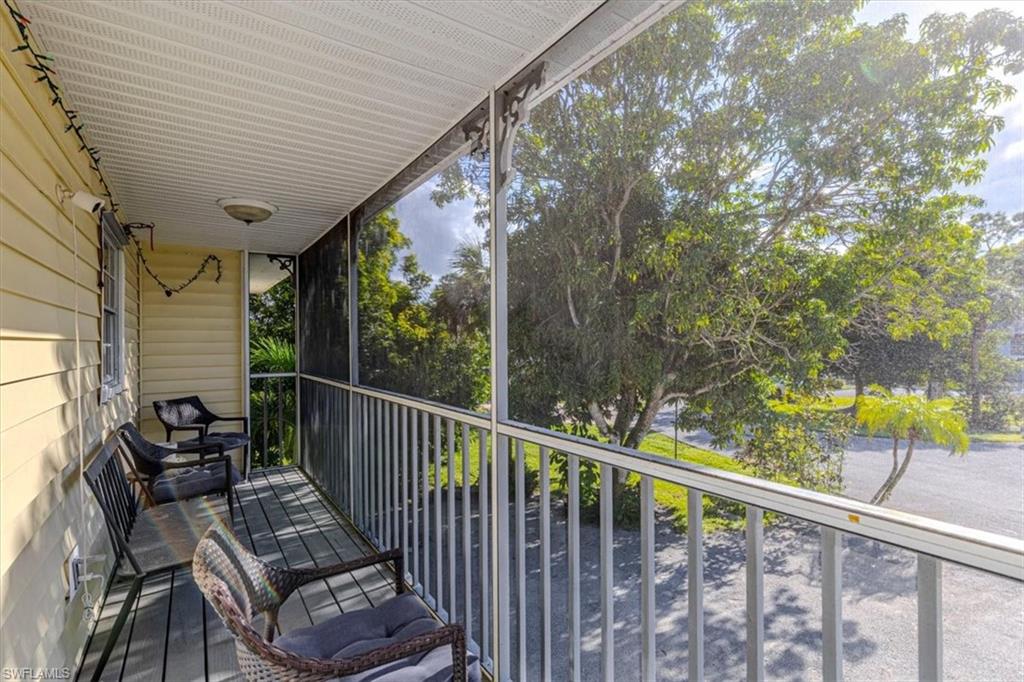 3618 Cottage Club LN, NAPLES