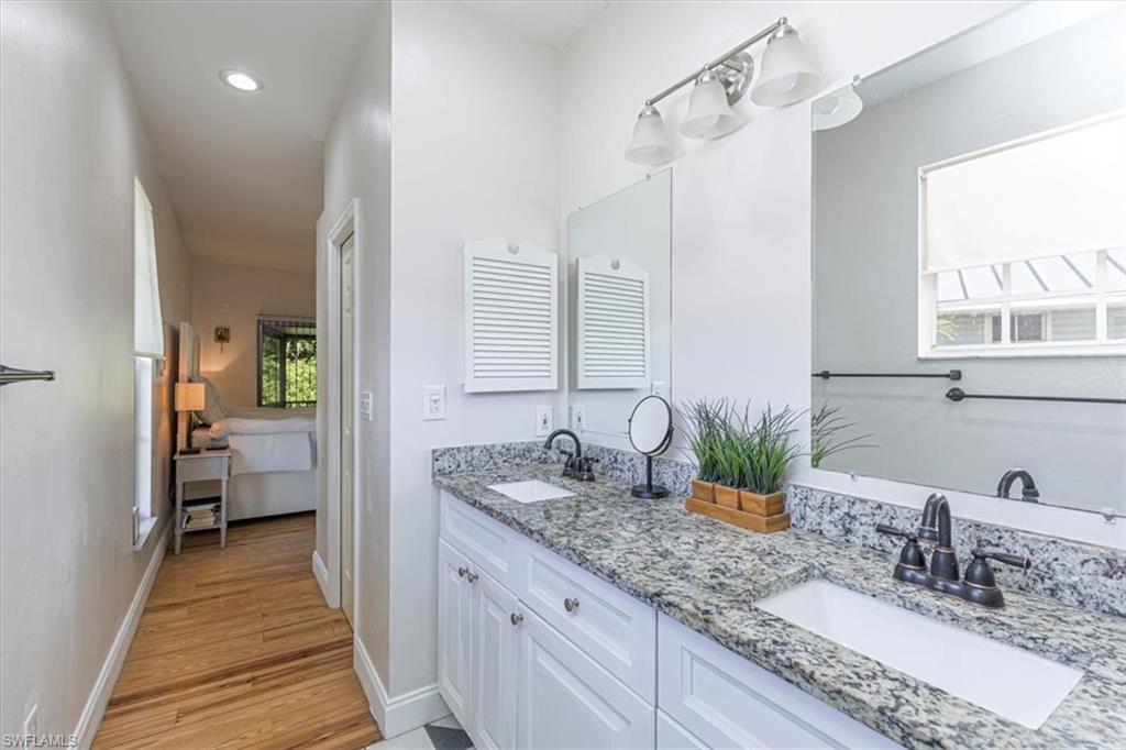 3618 Cottage Club LN, NAPLES