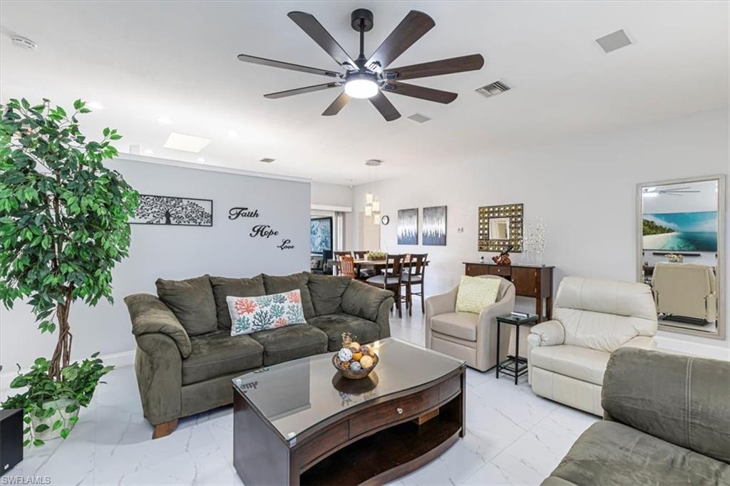 27518 Pinecrest LN, BONITA SPRINGS