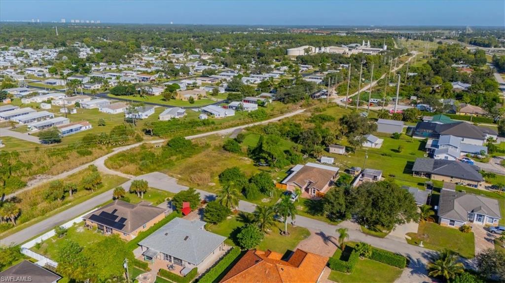 27518 Pinecrest LN, BONITA SPRINGS