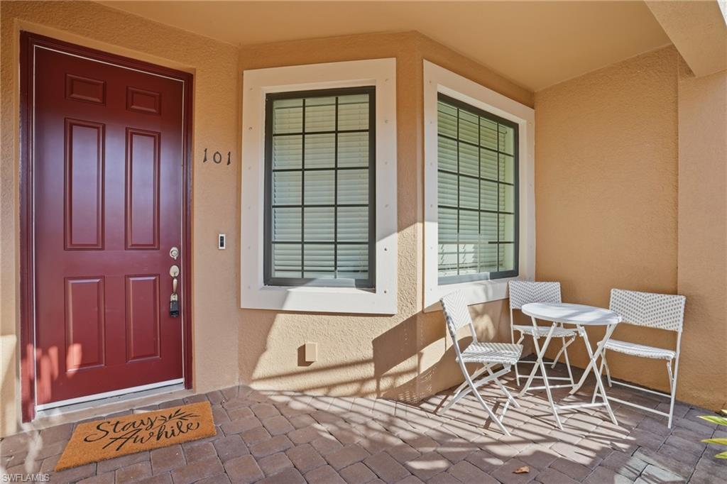 9374 Pocida CT # 101, NAPLES Unit: 101