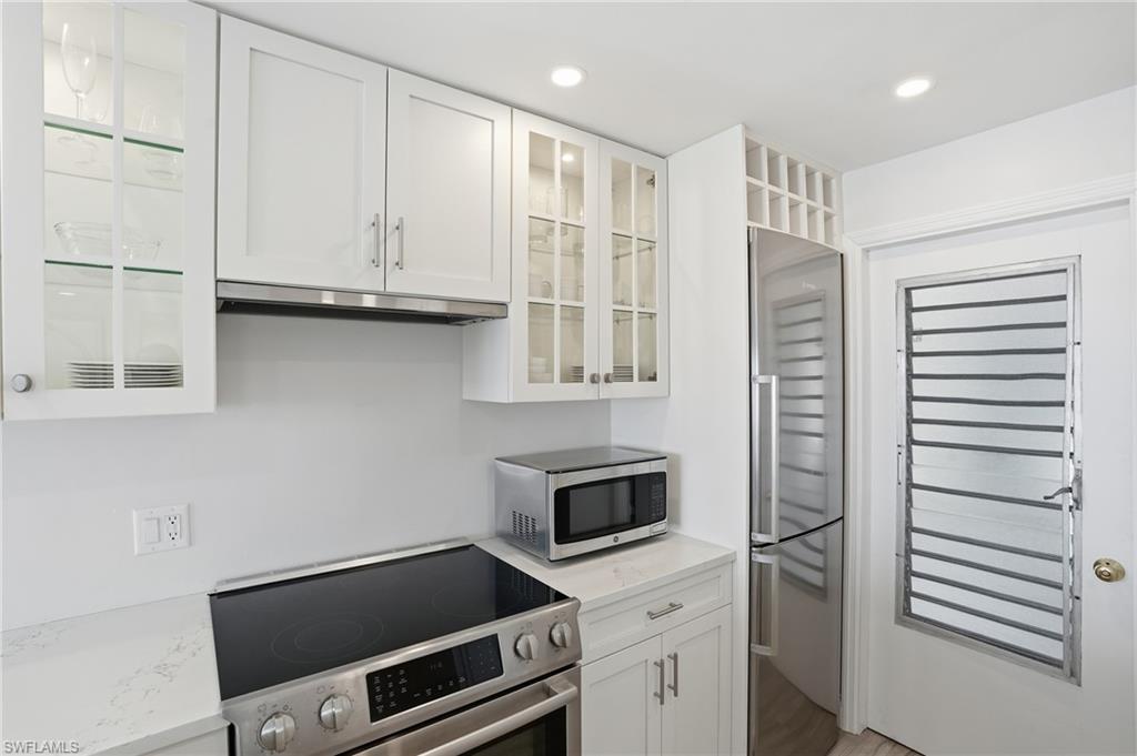 1300 Gulf Shore BLVD N # 603, NAPLES Unit: 603