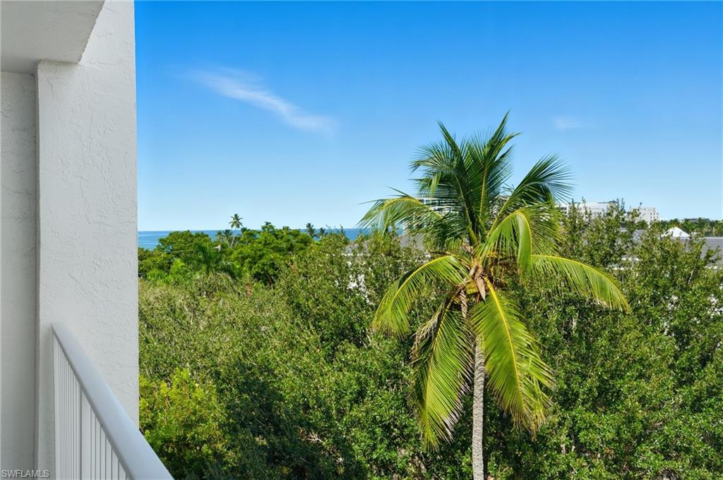 1300 Gulf Shore BLVD N # 603, NAPLES Unit: 603