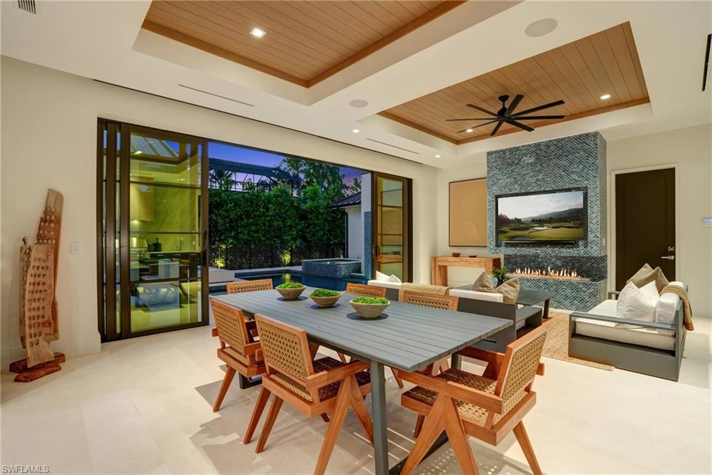 349 2nd AVE N, NAPLES