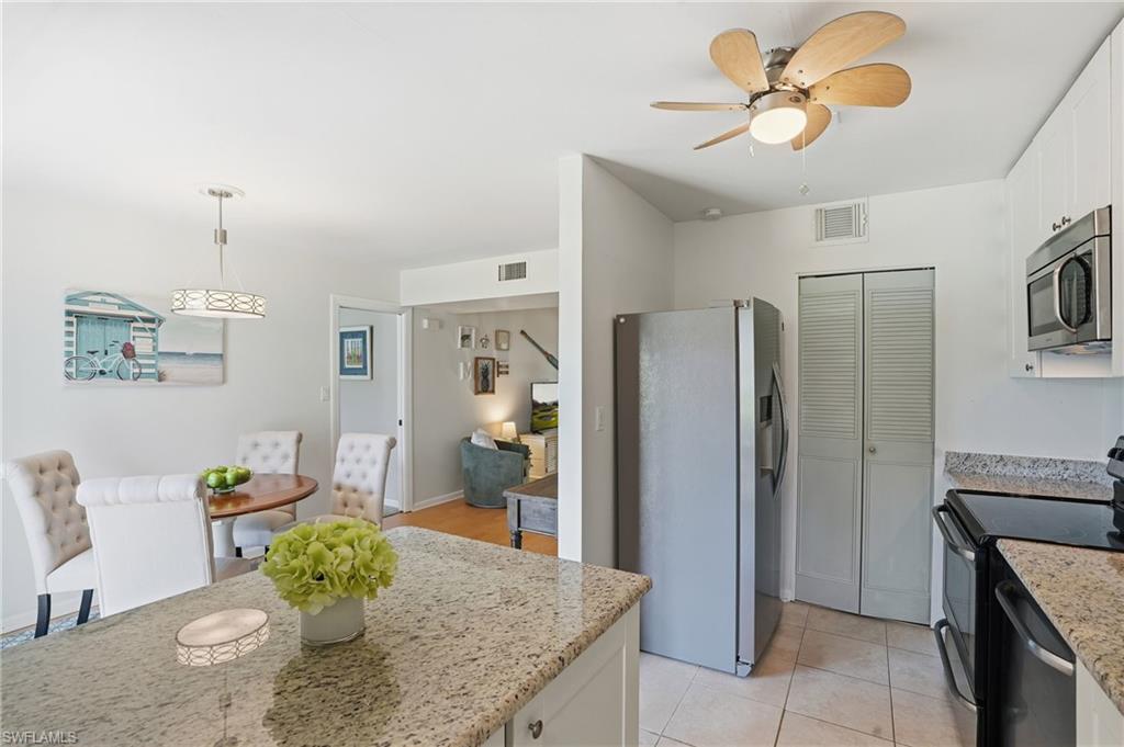 788 Park Shore DR # H14