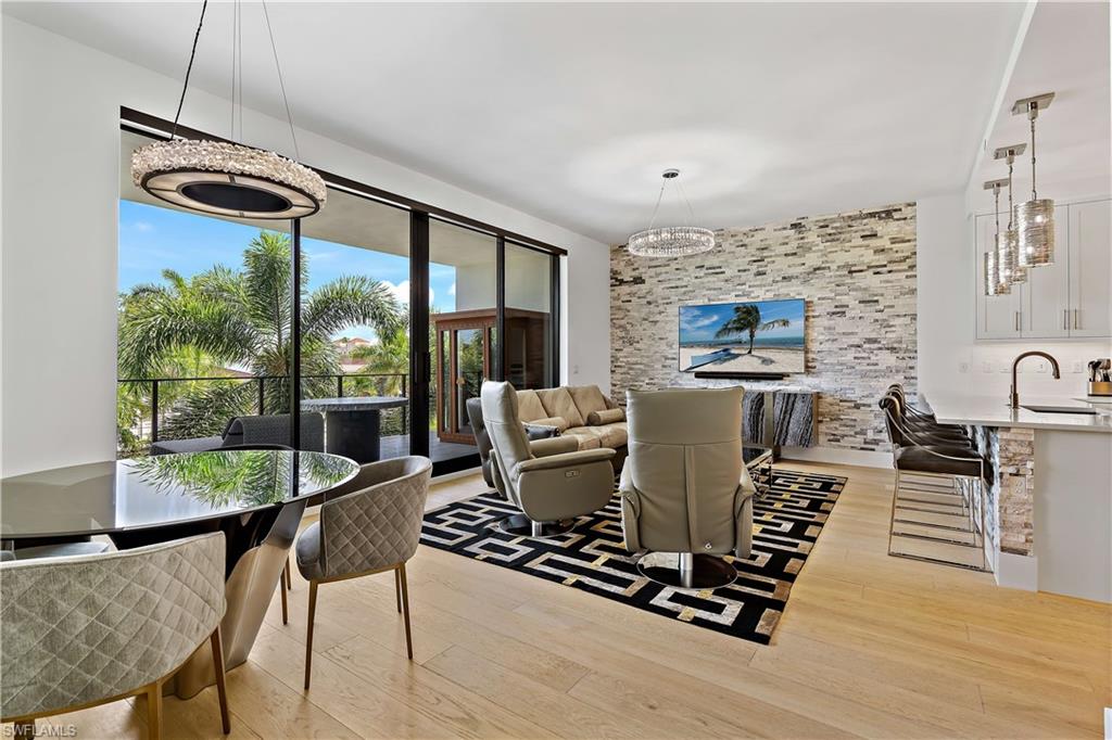 850 Central AVE # 202