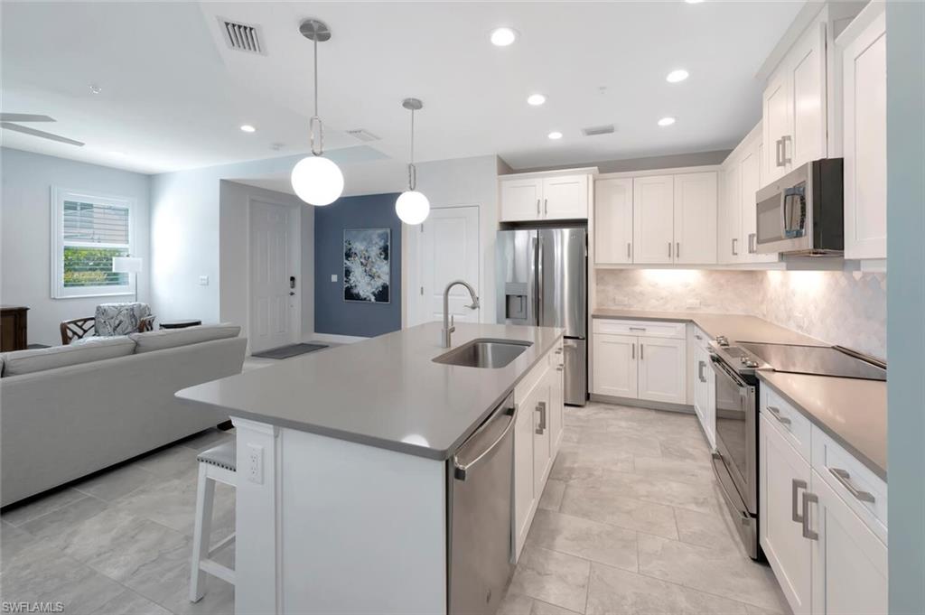 2542 Seychelles DR # 704