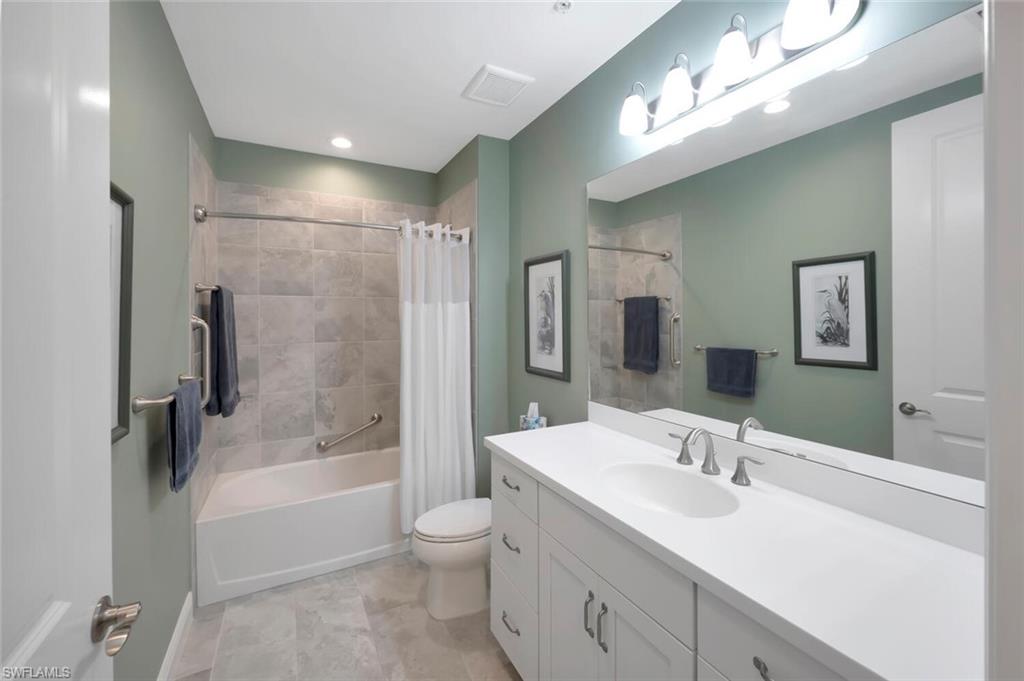 2542 Seychelles DR # 704