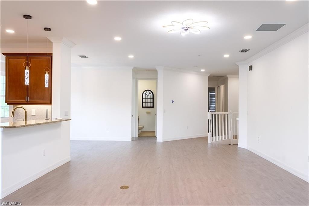 6533 Monterey PT # 204