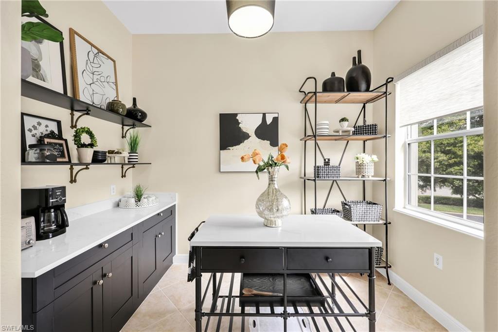 3053 Aviamar CIR # 201