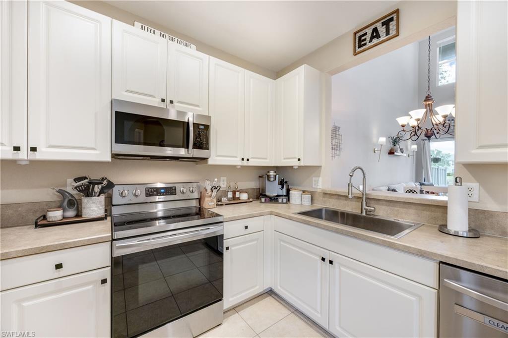 1320 Mariposa CIR # 104